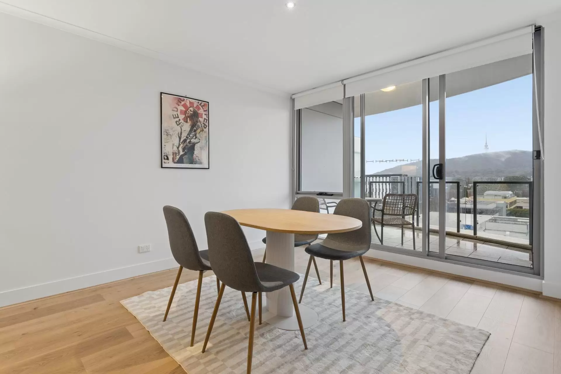 25/18 Moore Street, Turner Leased by Canberra Sotheby's International Realty - image 1