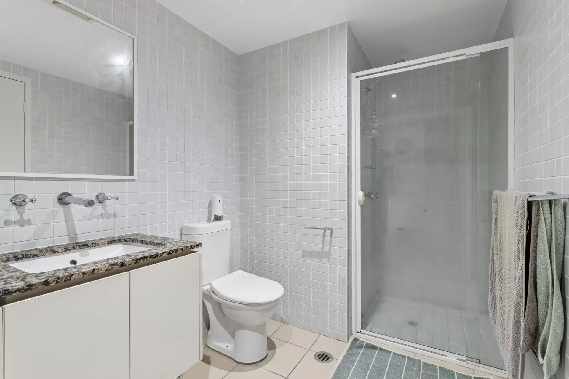 25/18 Moore Street, Turner Leased by Canberra Sotheby's International Realty - image 1