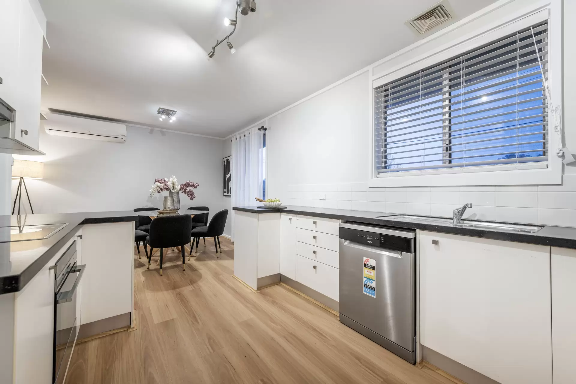 11 Grainger Circuit, Melba Sold by Canberra Sotheby's International Realty - image 1