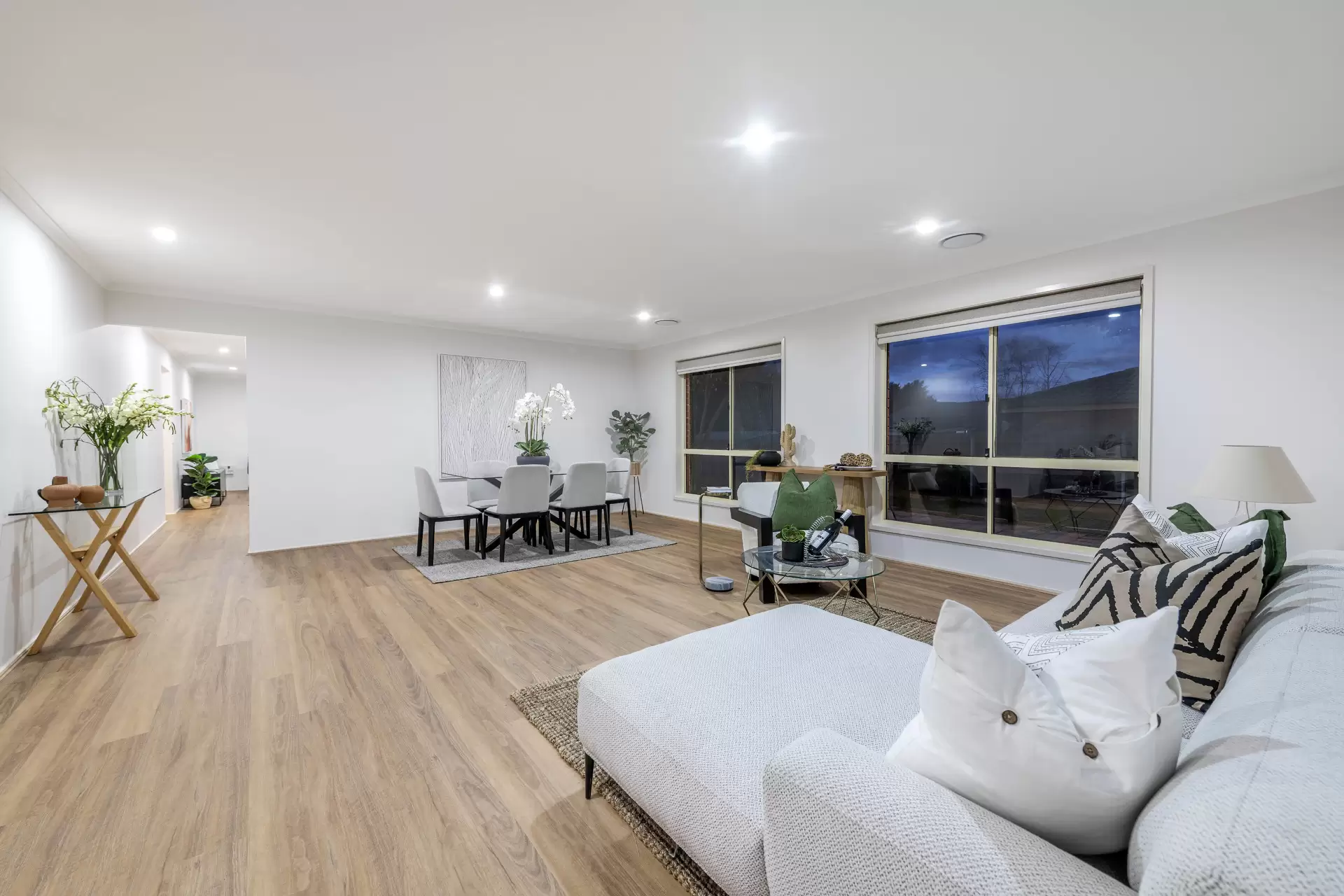 114 Kelleway Avenue, Nicholls Sold by Canberra Sotheby's International Realty - image 1