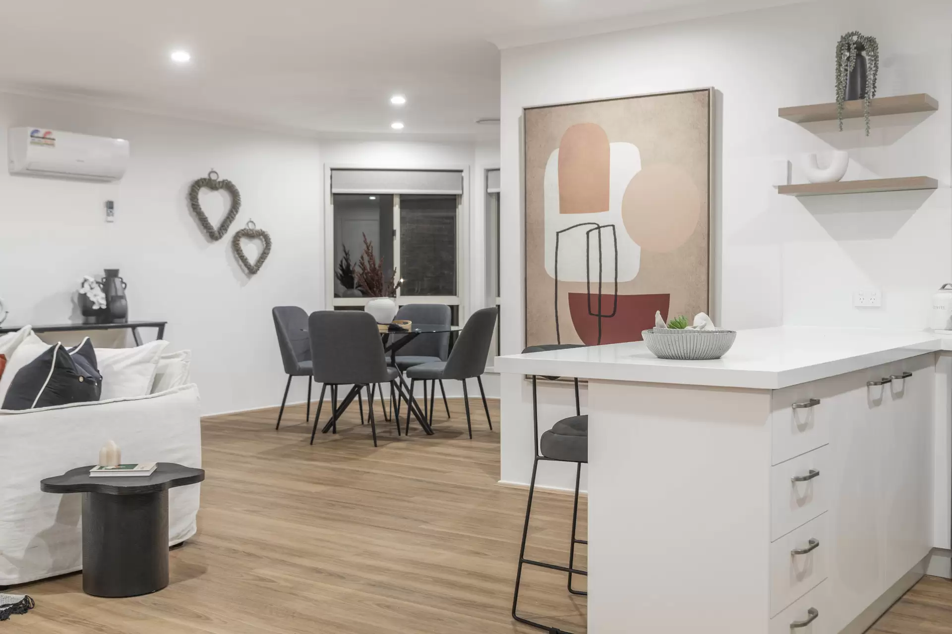 114 Kelleway Avenue, Nicholls Sold by Canberra Sotheby's International Realty - image 1