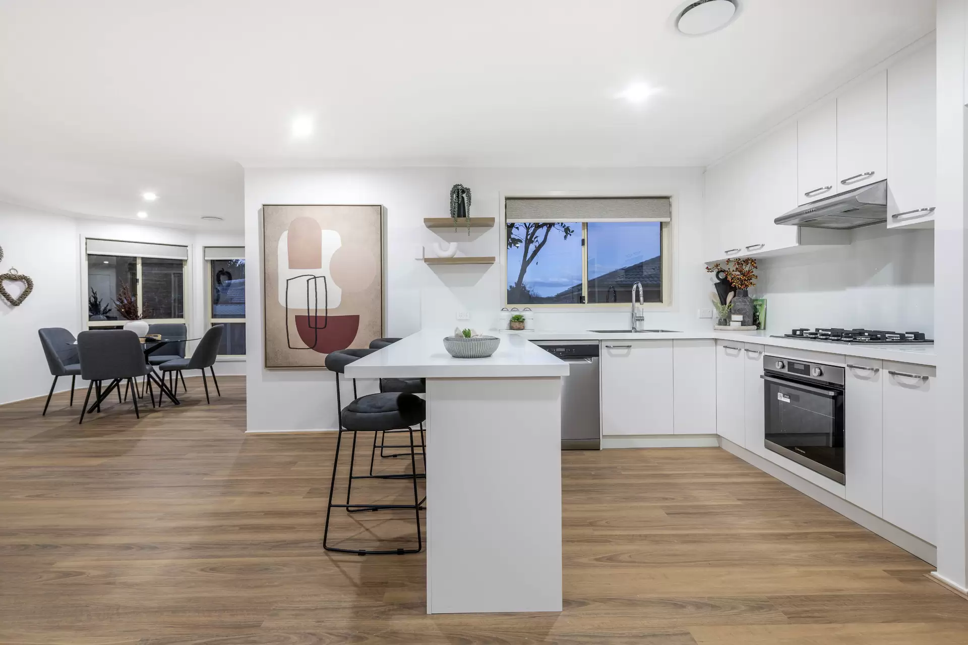 114 Kelleway Avenue, Nicholls Sold by Canberra Sotheby's International Realty - image 1