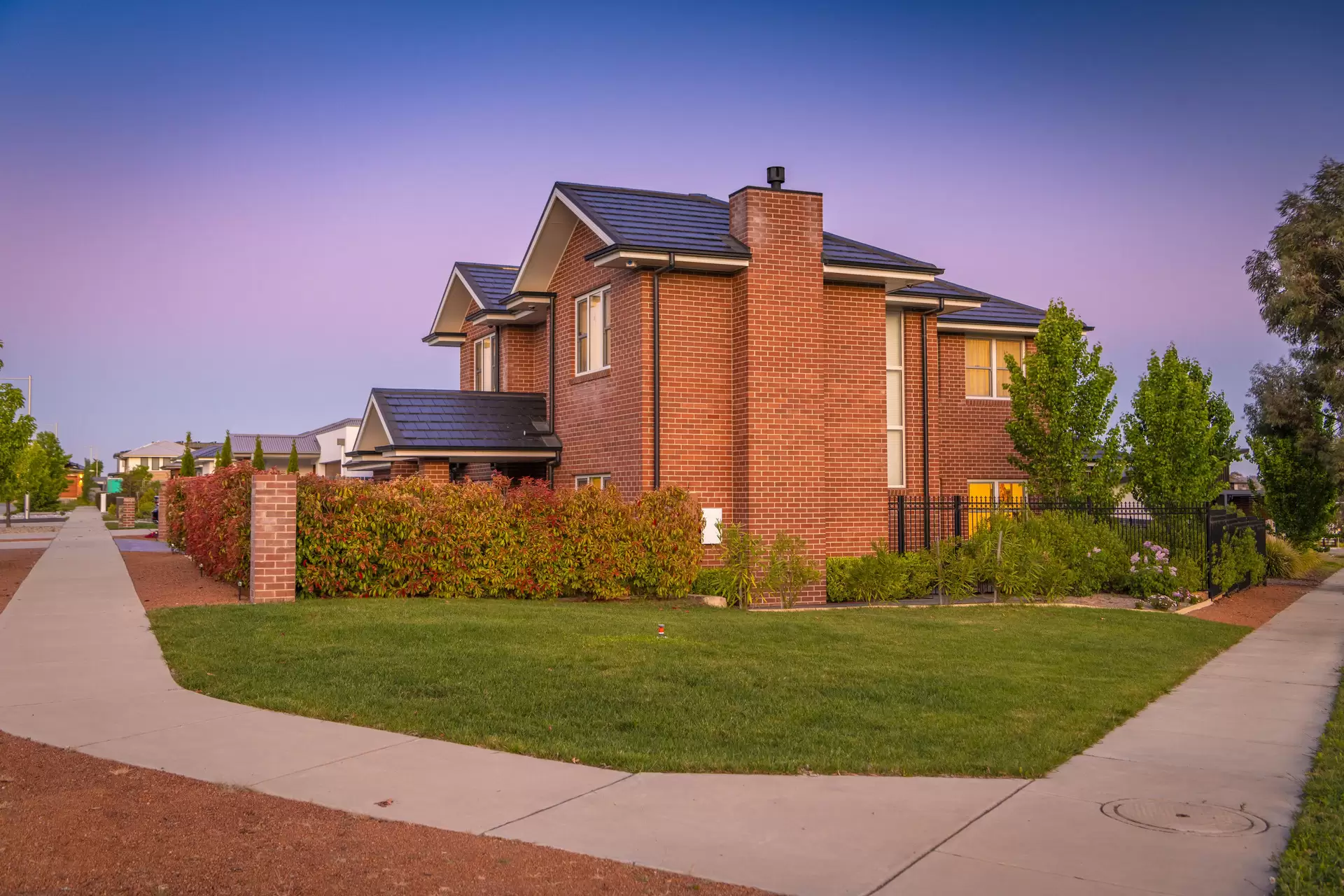 11 Roarty Street, Denman Prospect Sold by Canberra Sotheby's International Realty - image 1