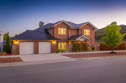 11 Roarty Street, Denman Prospect Sold by Canberra Sotheby's International Realty