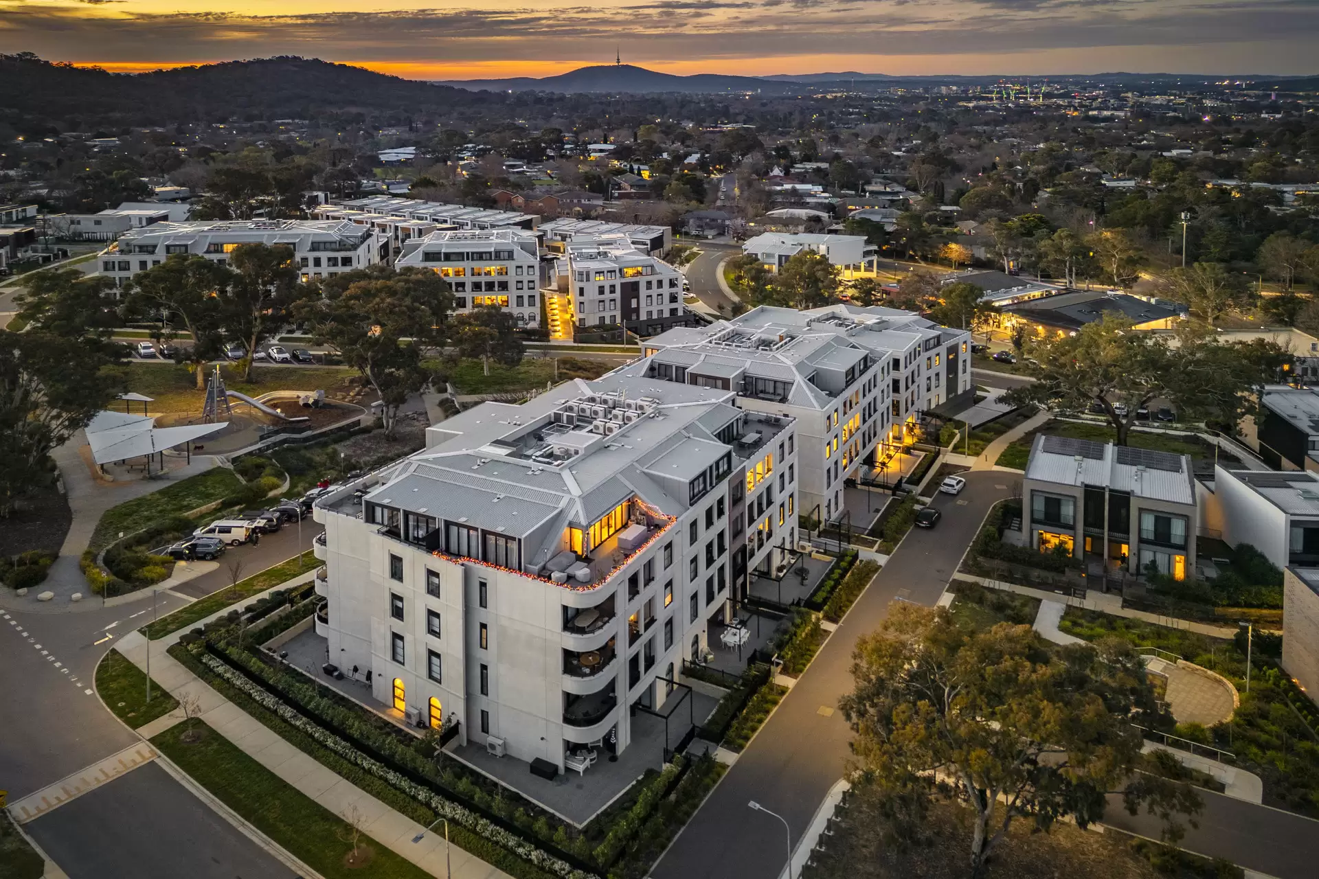 11/5 Lady Nelson Place, Red Hill For Sale by Canberra Sotheby's International Realty - image 1