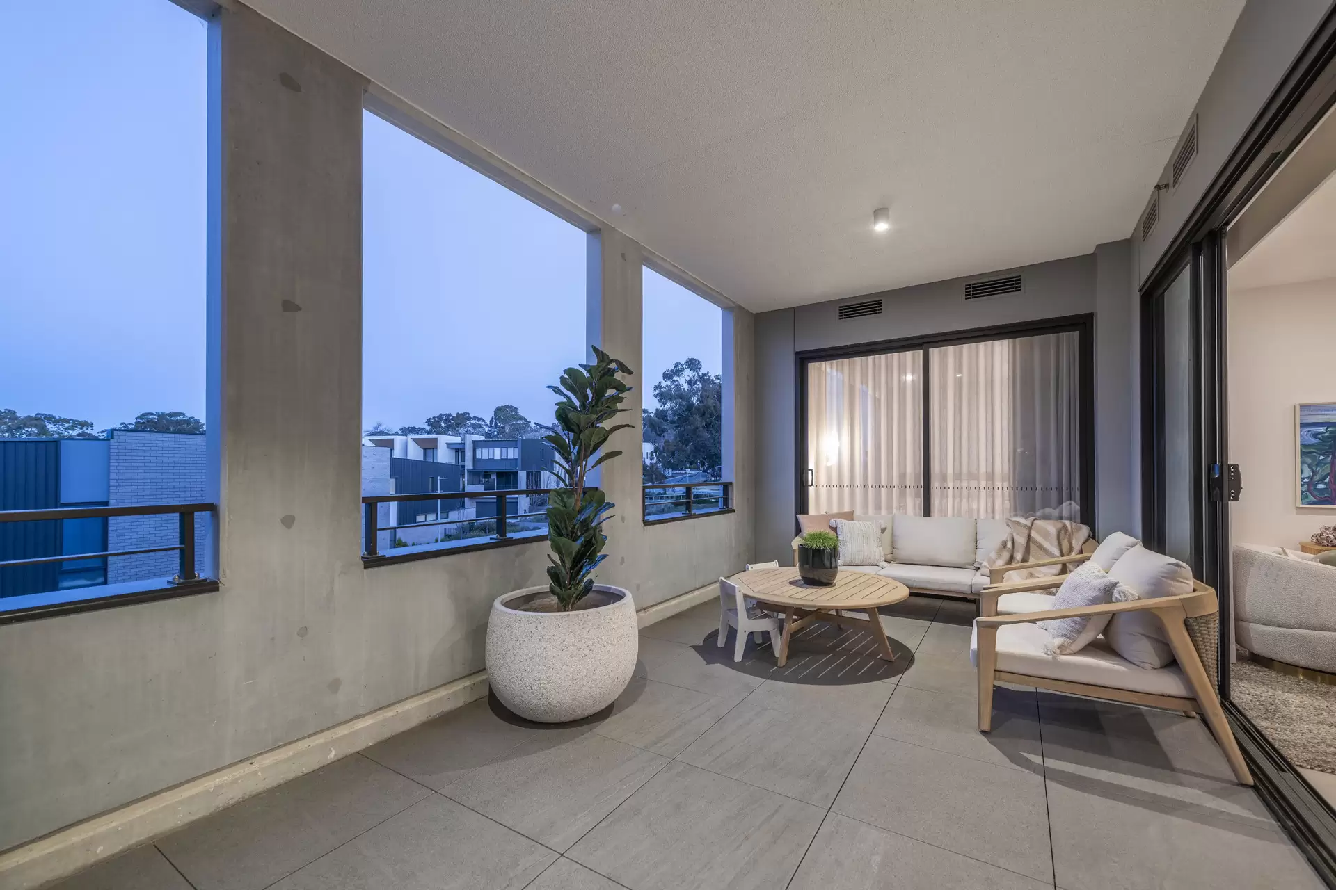 11/5 Lady Nelson Place, Red Hill For Sale by Canberra Sotheby's International Realty - image 1
