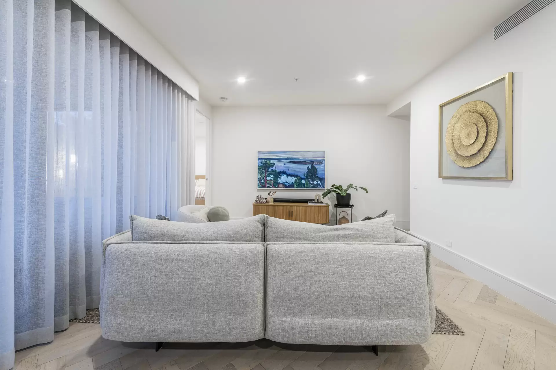 11/5 Lady Nelson Place, Red Hill For Sale by Canberra Sotheby's International Realty - image 1