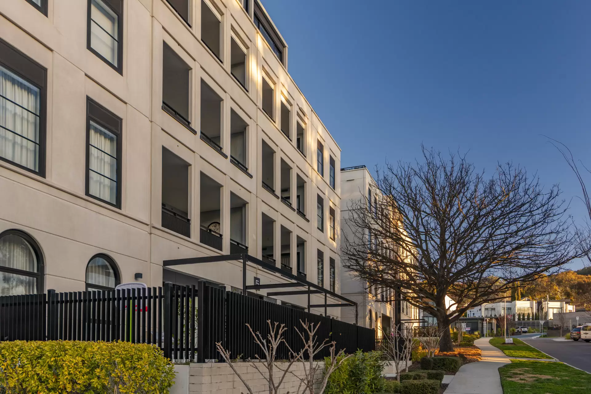 11/5 Lady Nelson Place, Red Hill For Sale by Canberra Sotheby's International Realty - image 1