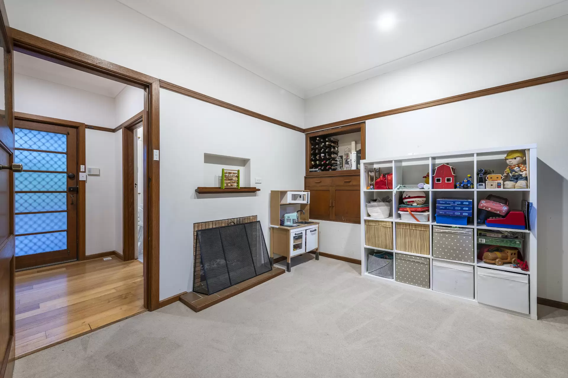 2 Meehan Gardens, Griffith Sold by Canberra Sotheby's International Realty - image 1