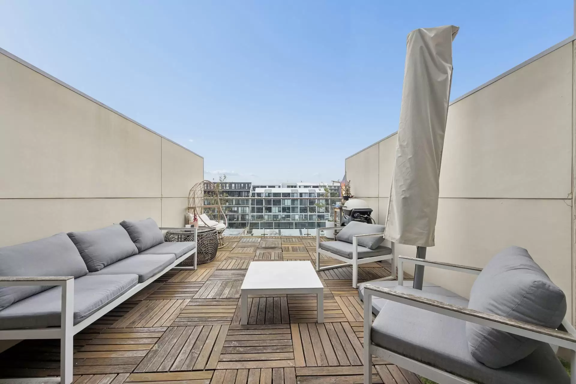 416/24 Lonsdale Street, Braddon Leased by Canberra Sotheby's International Realty - image 1