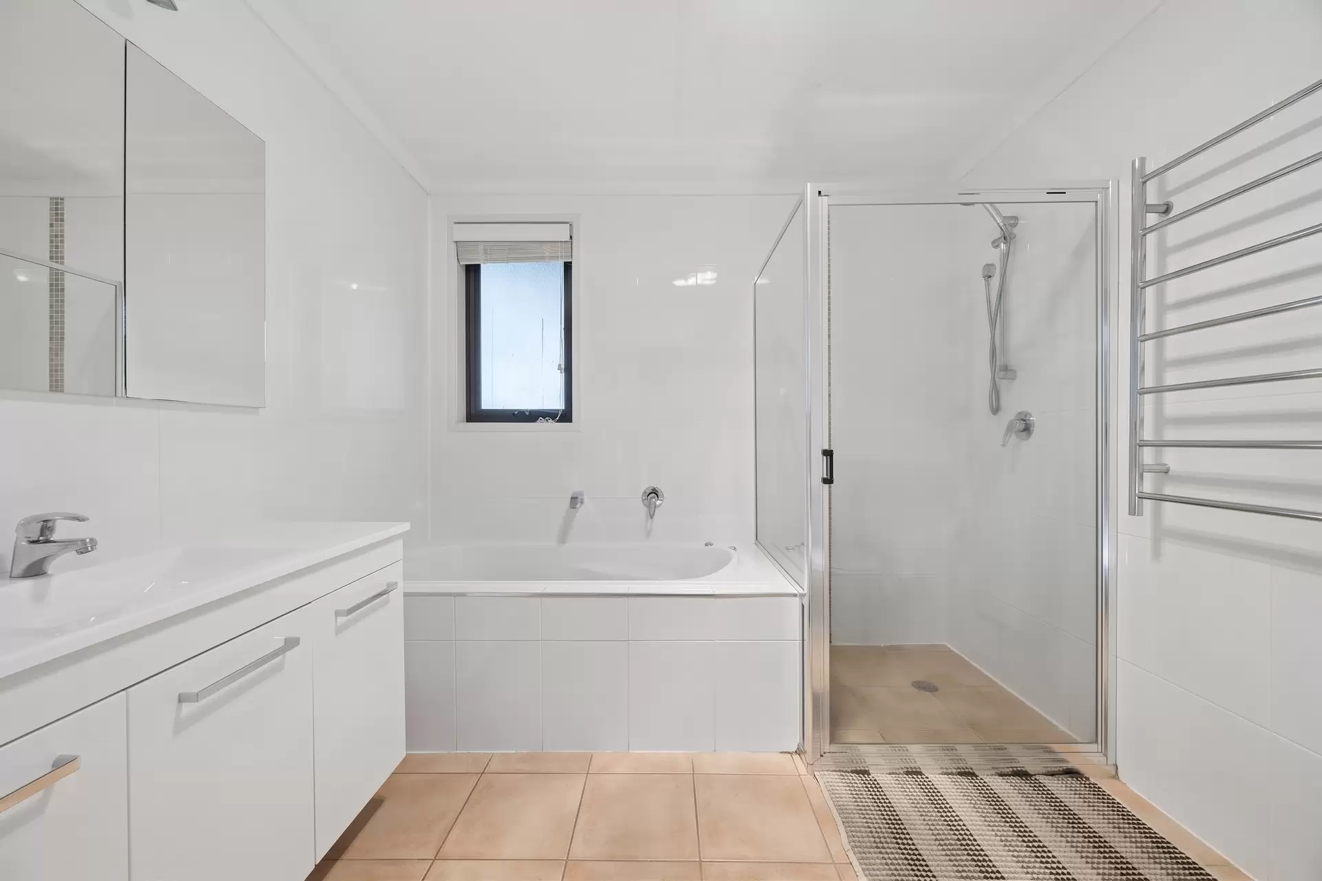 12 Frankland Street, Holder For Lease by Canberra Sotheby's International Realty - image 1
