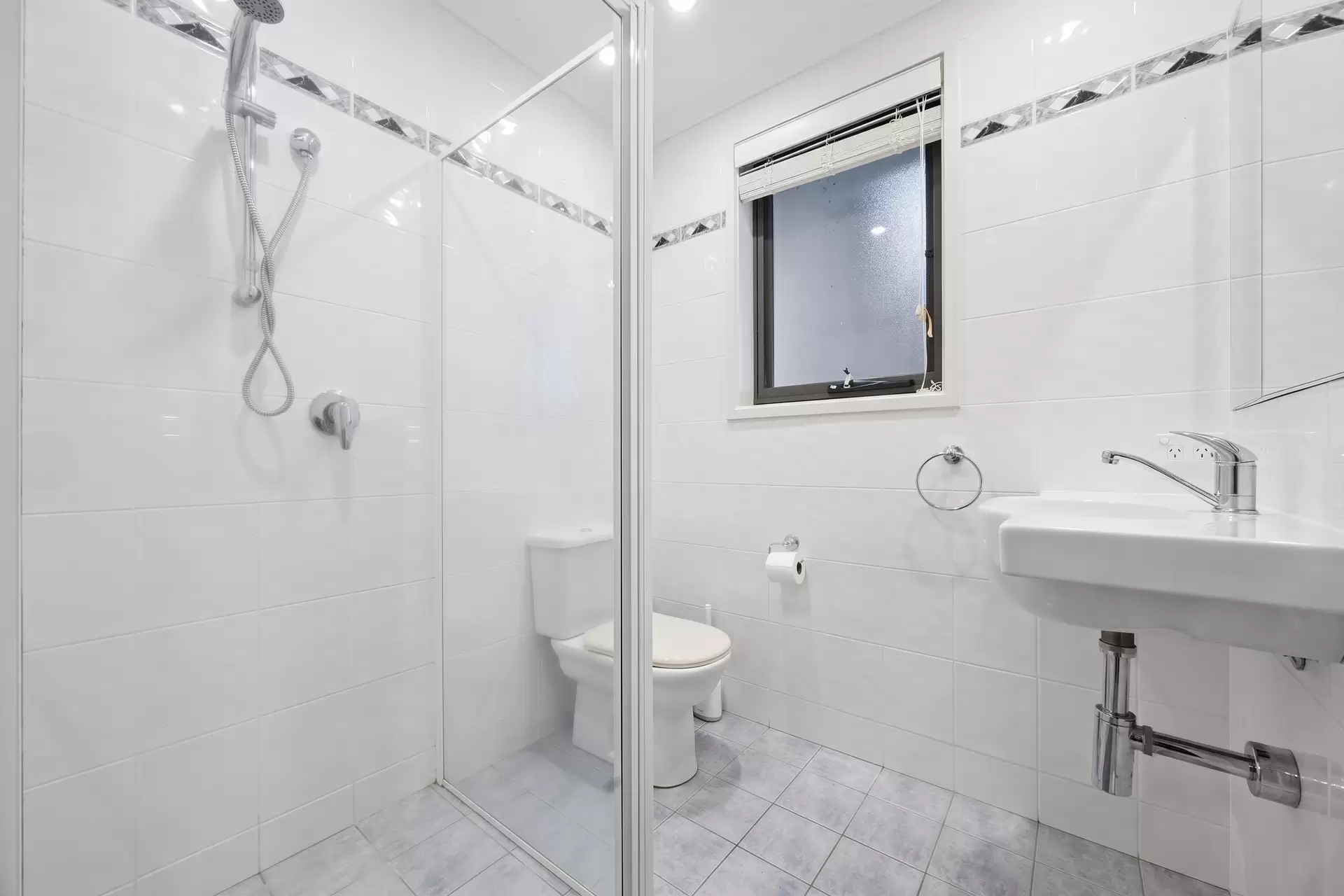 12 Frankland Street, Holder For Lease by Canberra Sotheby's International Realty - image 1