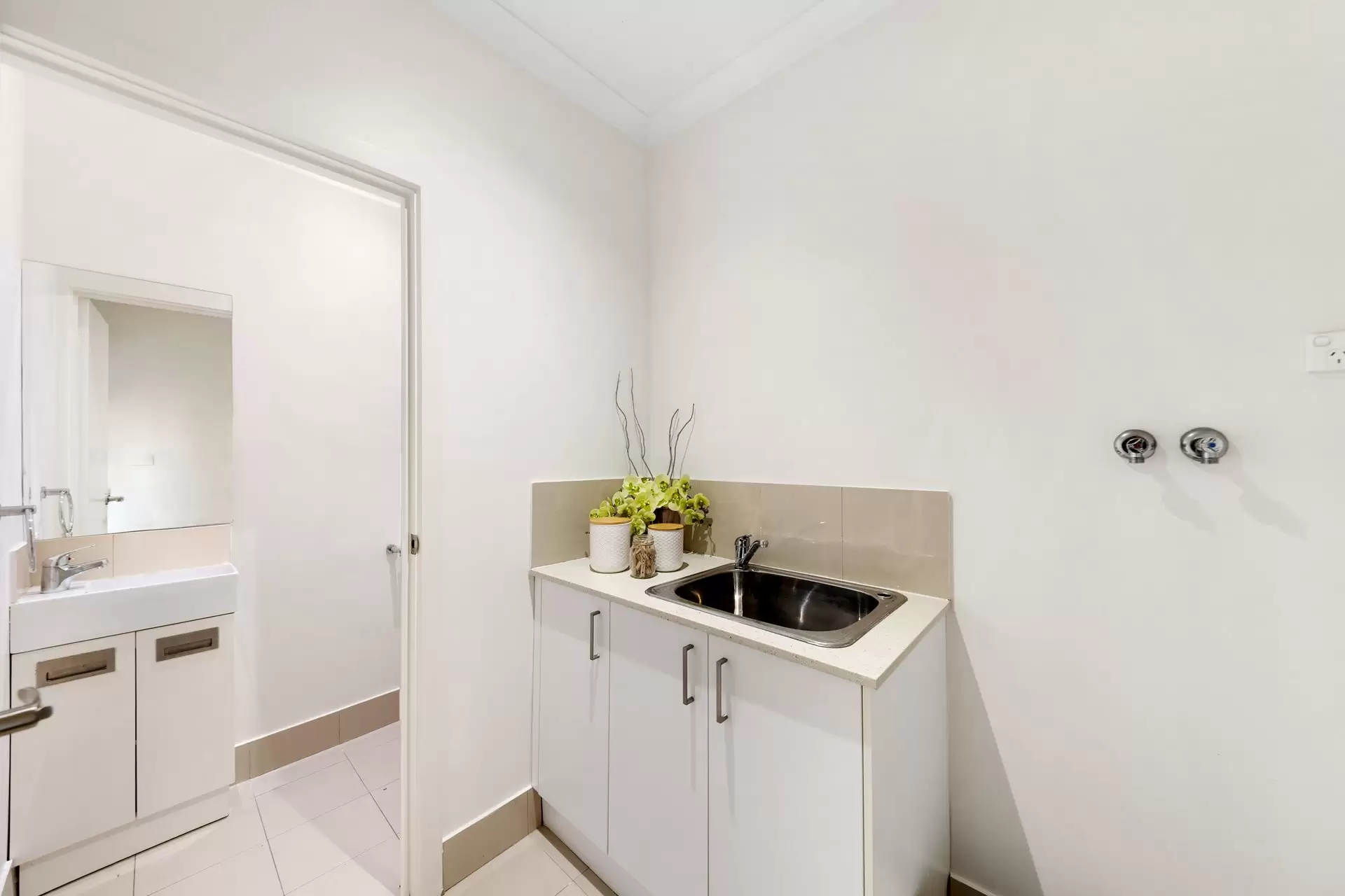 1/2 Ridding Street, Forde Auction by Canberra Sotheby's International Realty - image 1