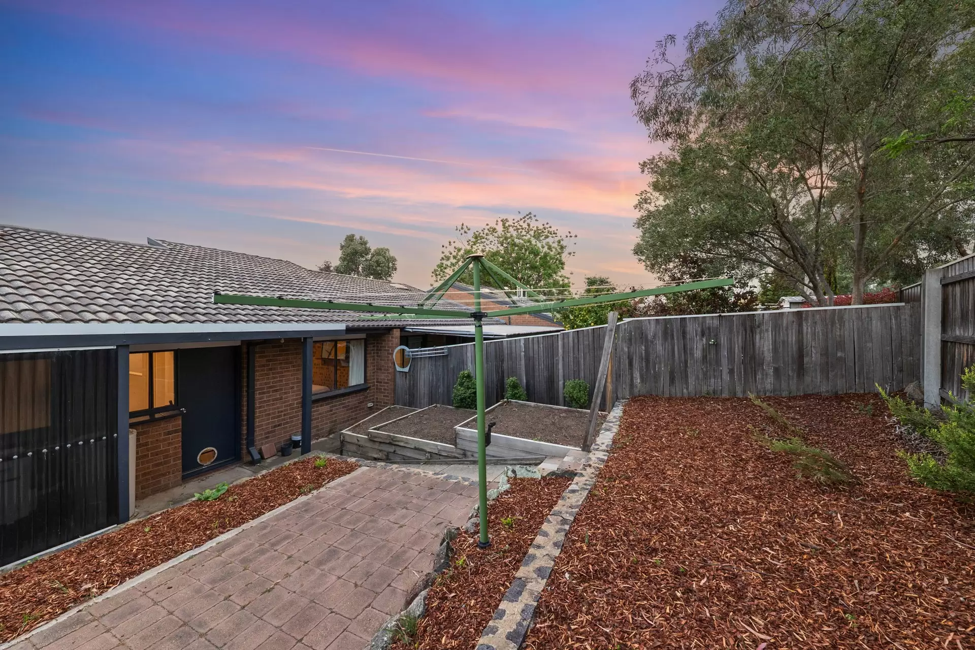 9/7 Watling Place, Weston Auction by Canberra Sotheby's International Realty - image 1