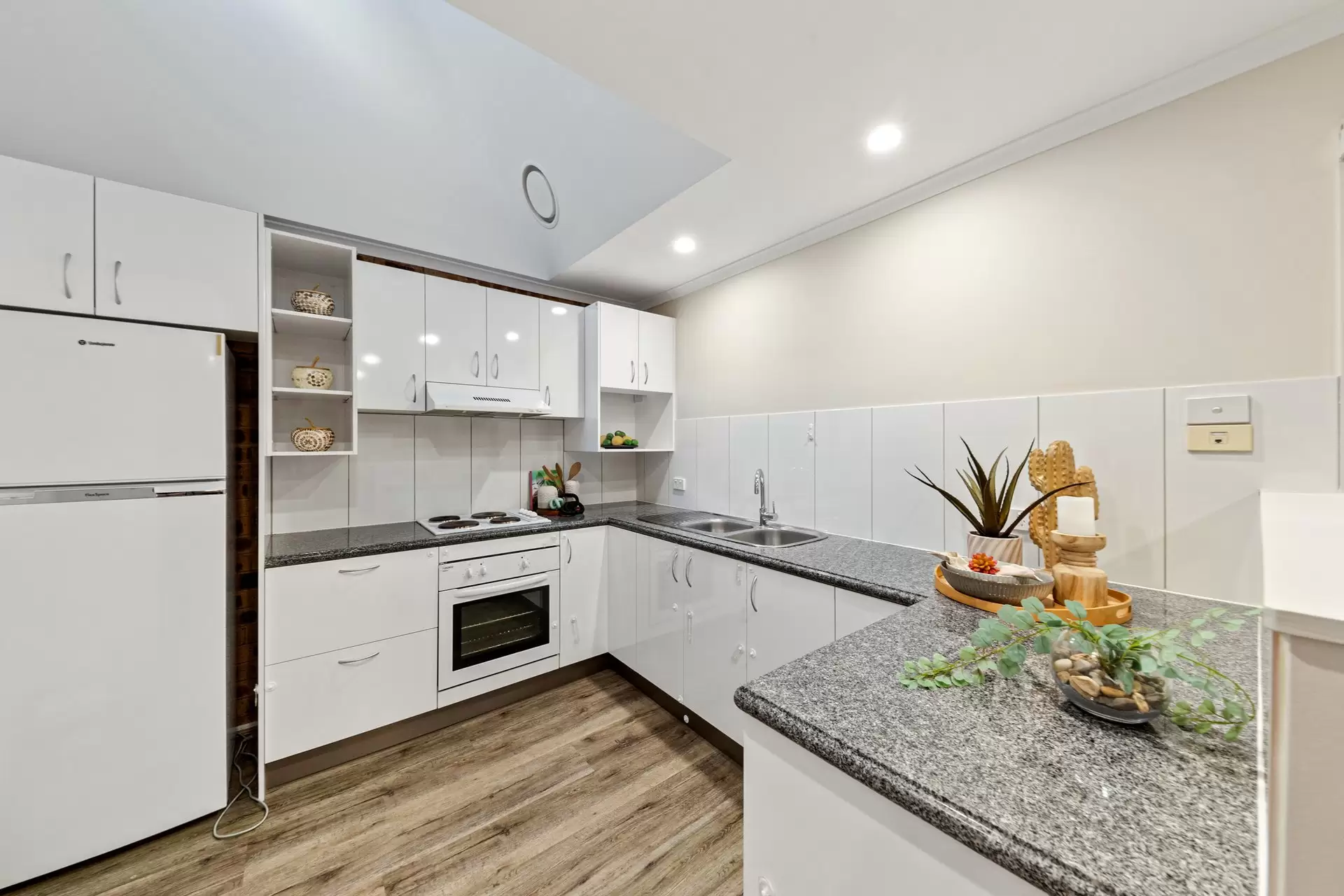 9/7 Watling Place, Weston Auction by Canberra Sotheby's International Realty - image 1