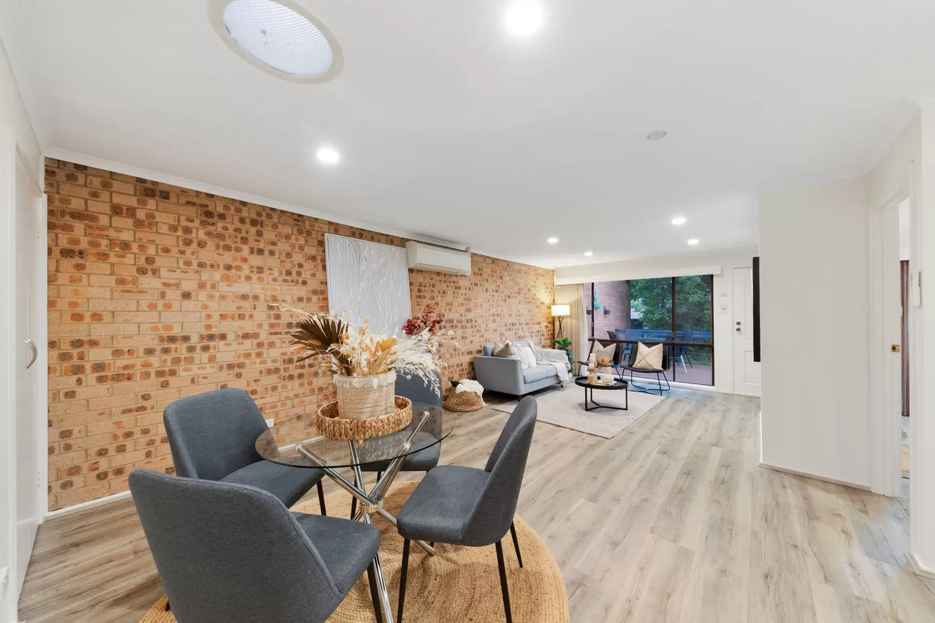 9/7 Watling Place, Weston Auction by Canberra Sotheby's International Realty - image 1