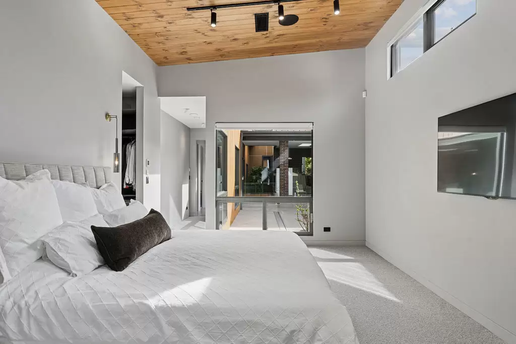 6 Palmer Street, Hall For Sale by Canberra Sotheby's International Realty - image 1