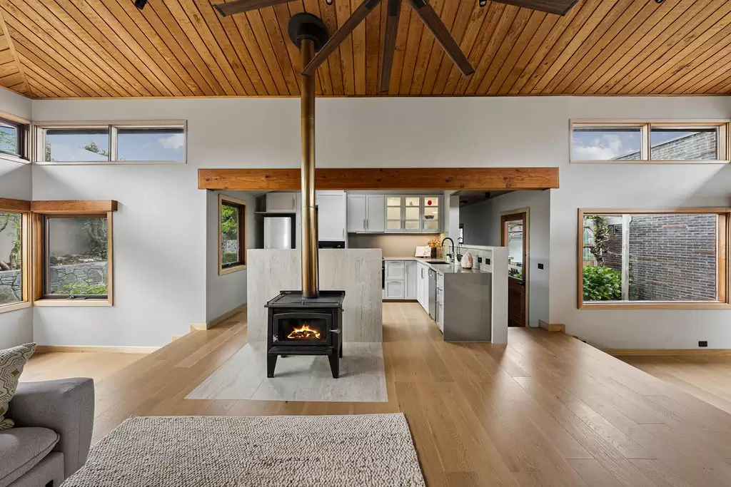 6 Palmer Street, Hall For Sale by Canberra Sotheby's International Realty - image 1
