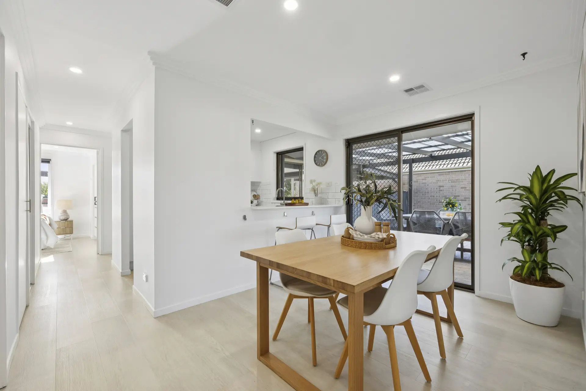 2 Gymea Street, Narrabundah Leased by Canberra Sotheby's International Realty - image 1