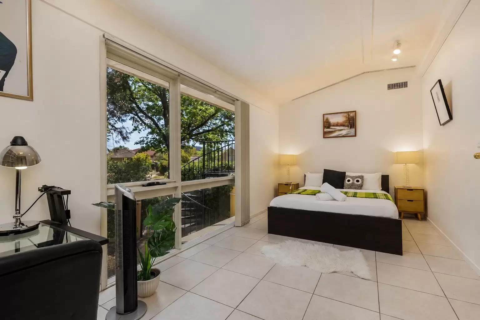 10 Schlich Street, Yarralumla For Sale by Canberra Sotheby's International Realty - image 1