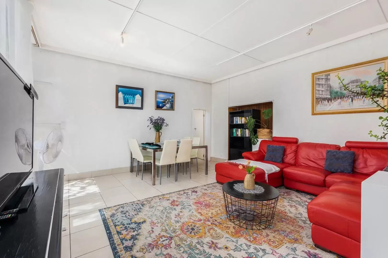 10 Schlich Street, Yarralumla For Sale by Canberra Sotheby's International Realty - image 1
